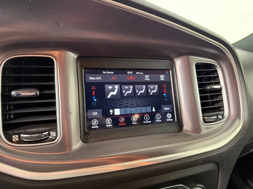 2019 Dodge Charger 7th Gen - Image 15 of 23