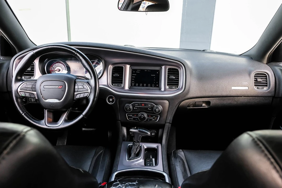 2019 Dodge Charger 7th Gen - Image 17 of 21