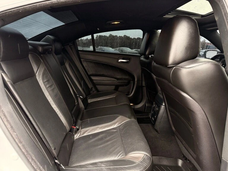 2019 Dodge Charger 7th Gen - Image 16 of 19
