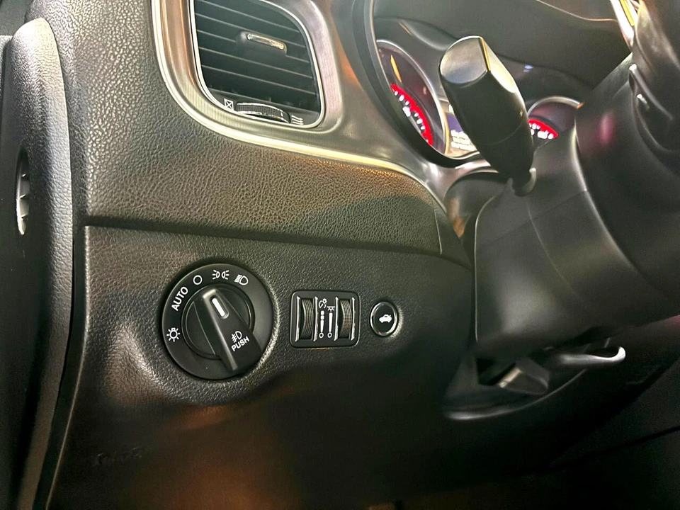 2019 Dodge Charger 7th Gen - Image 14 of 21