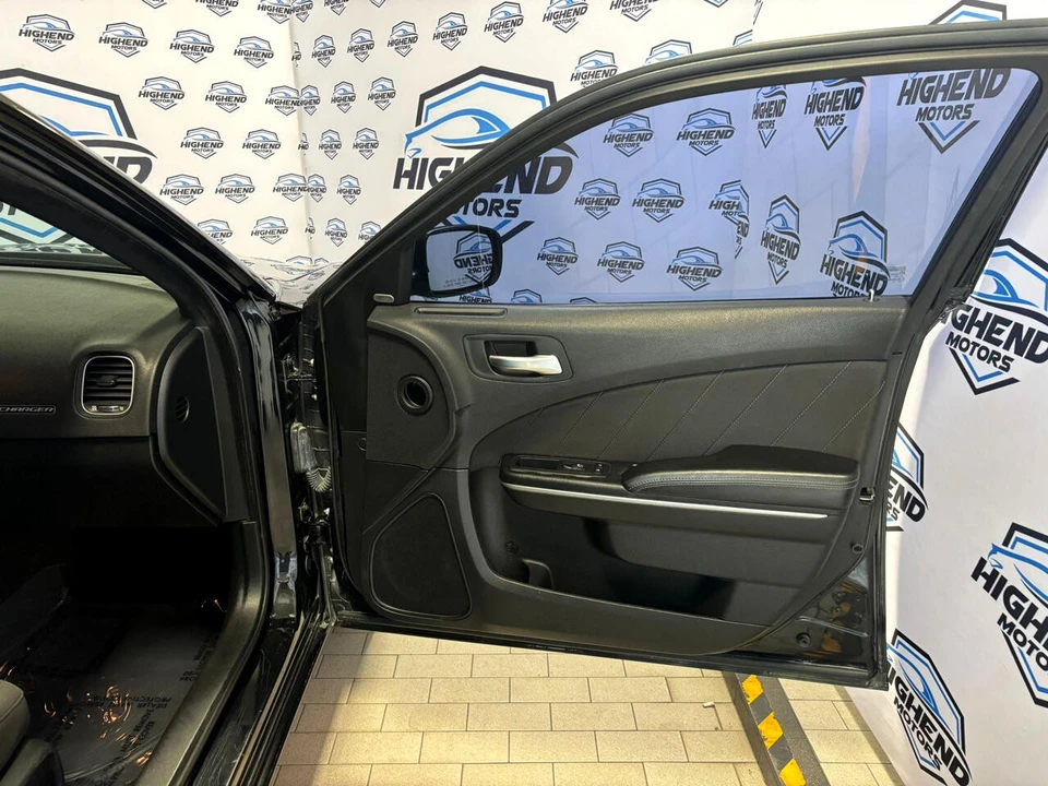 2019 Dodge Charger 7th Gen - Image 19 of 21