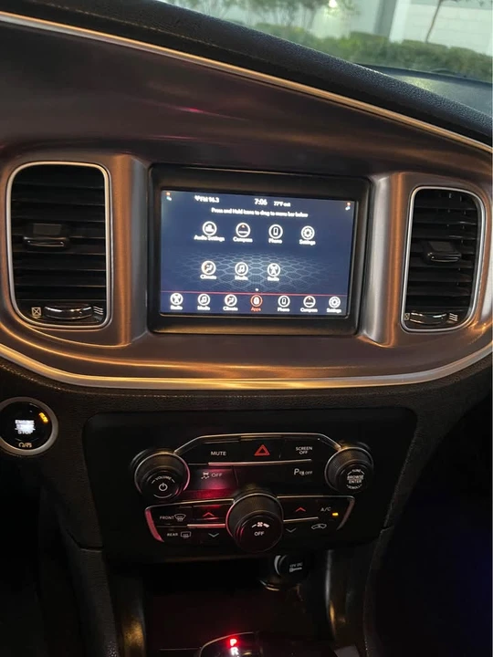 2019 Dodge Charger 7th Gen - Image 11 of 12