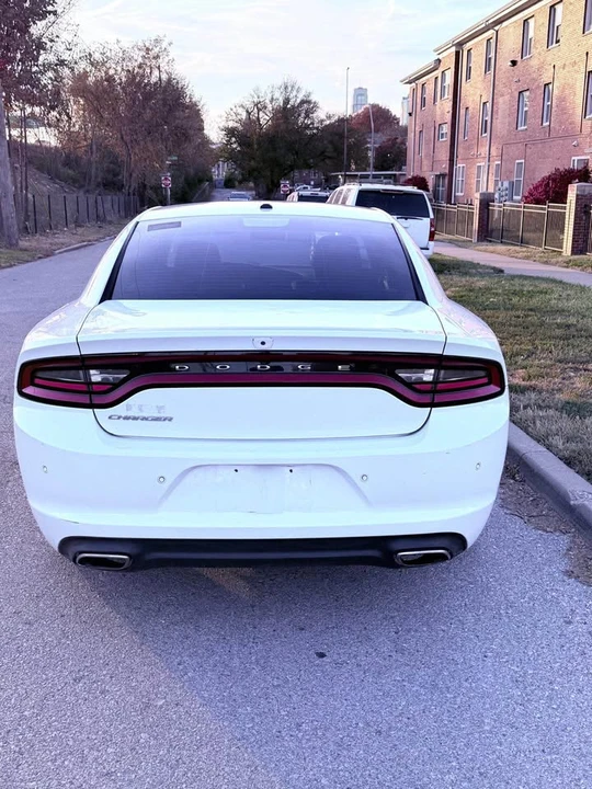 2019 Dodge Charger 7th Gen - Image 9 of 16