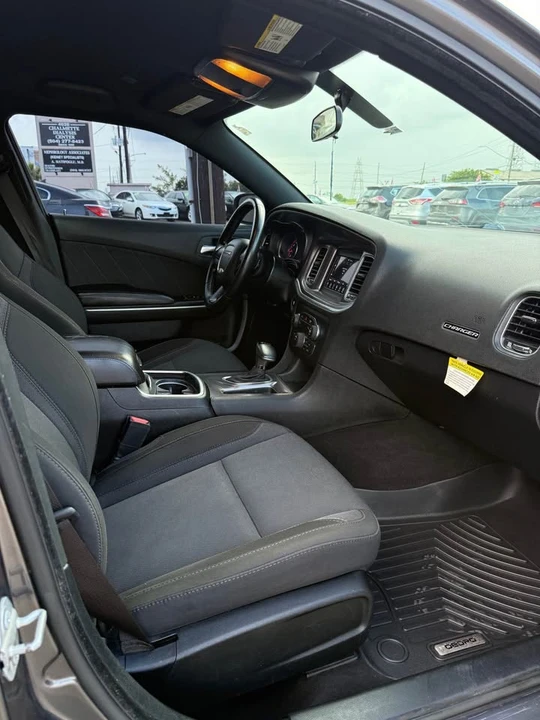 2019 Dodge Charger 7th Gen - Image 11 of 16