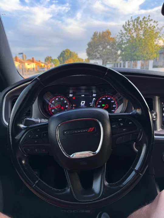 2019 Dodge Charger 7th Gen - Image 6 of 8