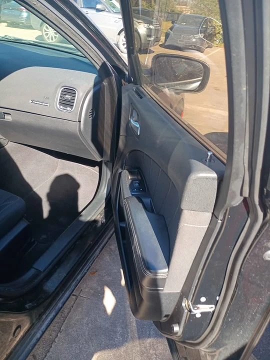 2019 Dodge Charger 7th Gen - Image 10 of 19