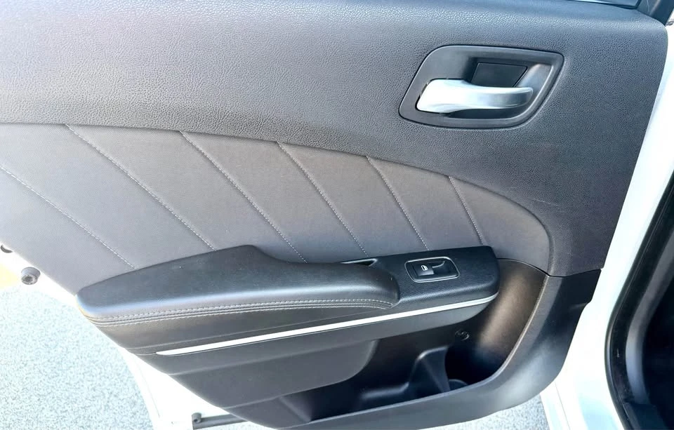 2019 Dodge Charger 7th Gen - Image 11 of 15