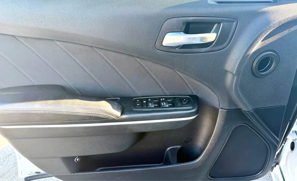 2019 Dodge Charger 7th Gen - Image 12 of 15