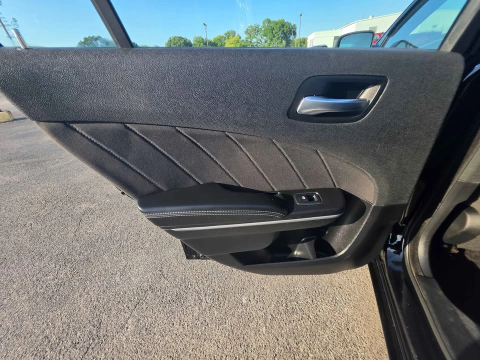 2019 Dodge Charger 7th Gen - Image 12 of 18