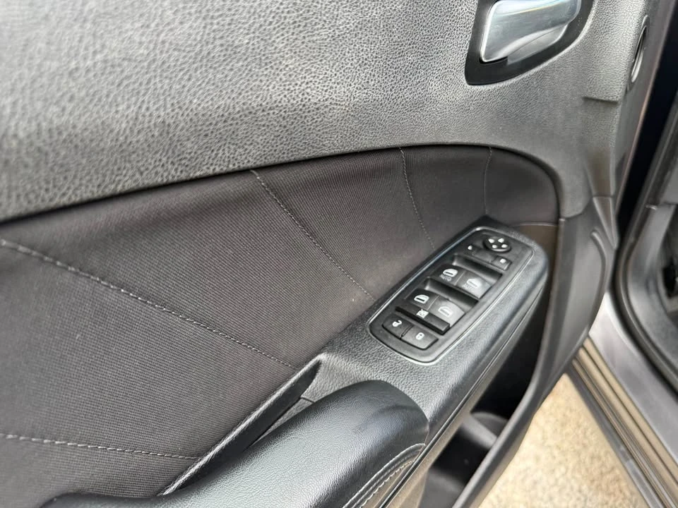 2019 Dodge Charger 7th Gen - Image 11 of 16