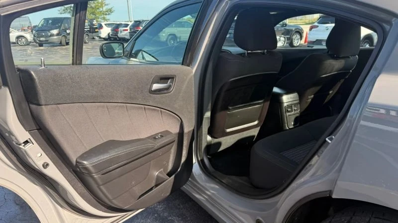2019 Dodge Charger 7th Gen - Image 14 of 19