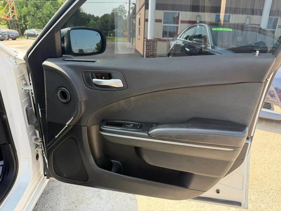 2019 Dodge Charger 7th Gen - Image 17 of 20