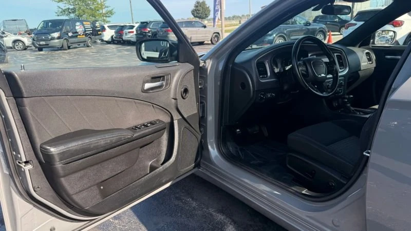 2019 Dodge Charger 7th Gen - Image 16 of 19