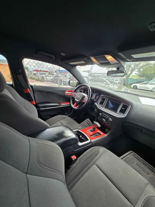2019 Dodge Charger 7th Gen - Image 5 of 8