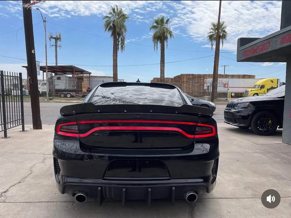 2019 Dodge Charger SRT & 392 7th Gen - Image 7 of 10