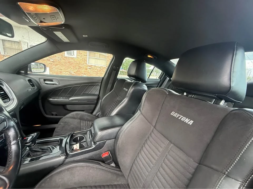 2019 Dodge Charger SRT & 392 7th Gen - Image 16 of 17