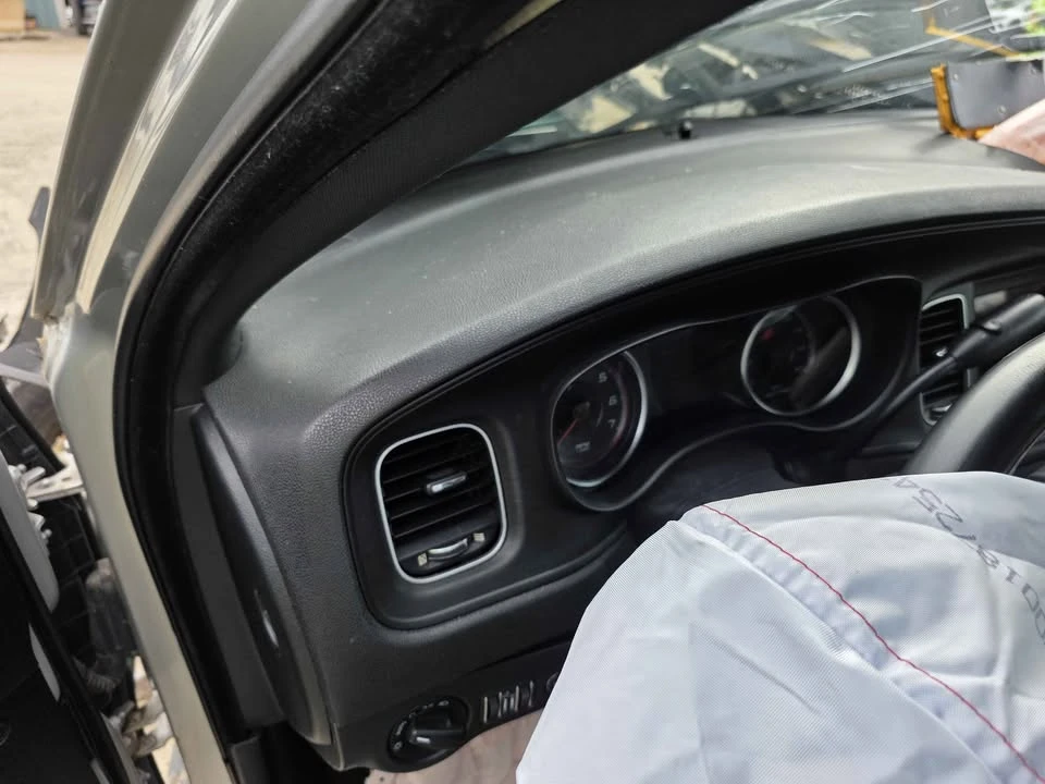 2019 Dodge Charger 7th Gen - Image 11 of 12