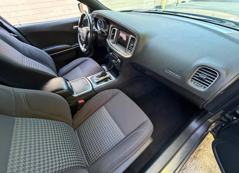 2019 Dodge Charger 7th Gen - Image 15 of 17