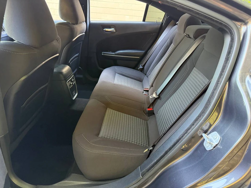 2019 Dodge Charger 7th Gen - Image 16 of 17