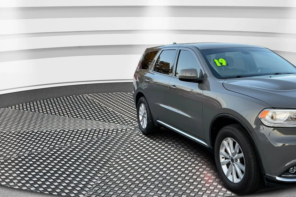 2019 Dodge Durango 3rd Gen - Image 2 of 20