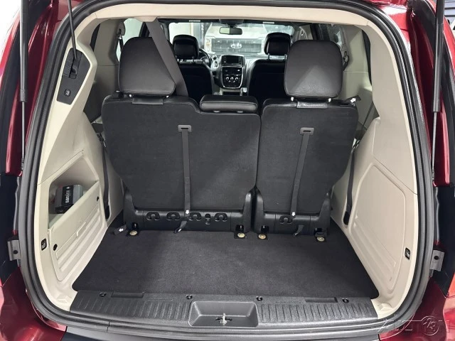 2019 Dodge Caravan - Image 15 of 21