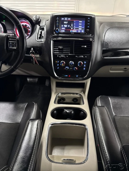 2019 Dodge Caravan - Image 20 of 21