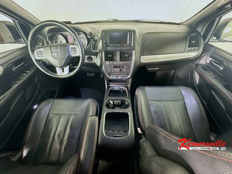 2019 Dodge Caravan - Image 10 of 24