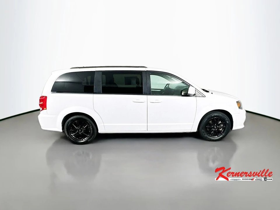 2019 Dodge Caravan - Image 8 of 24