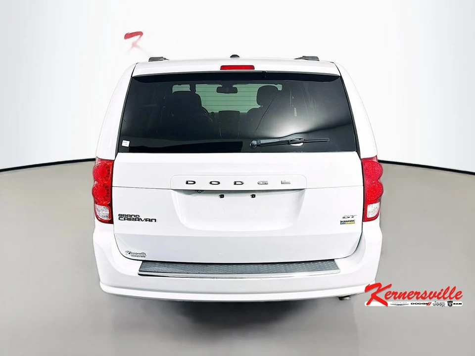 2019 Dodge Caravan - Image 6 of 21