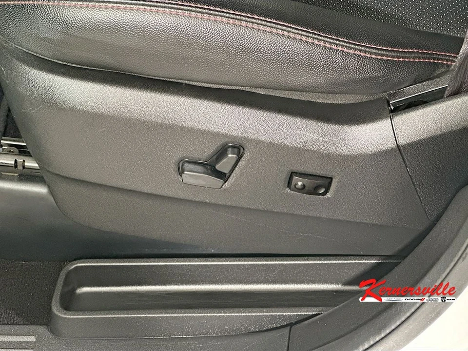 2019 Dodge Caravan - Image 23 of 24