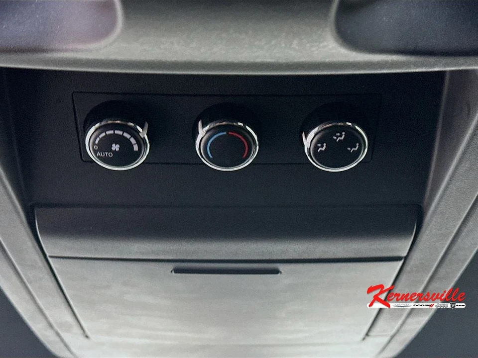 2019 Dodge Caravan - Image 22 of 24