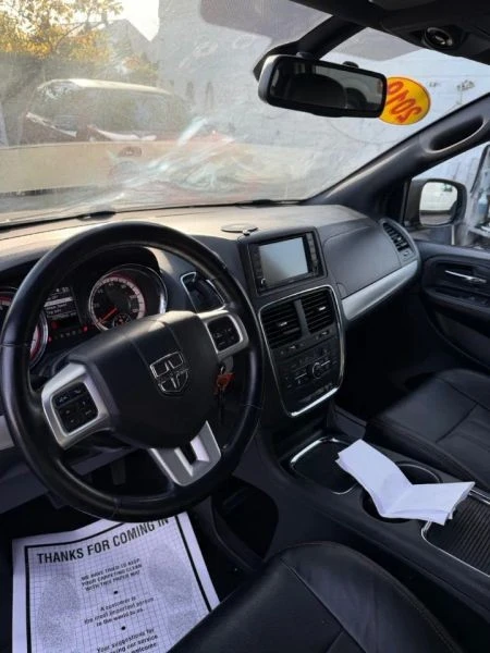 2019 Dodge Caravan - Image 8 of 8