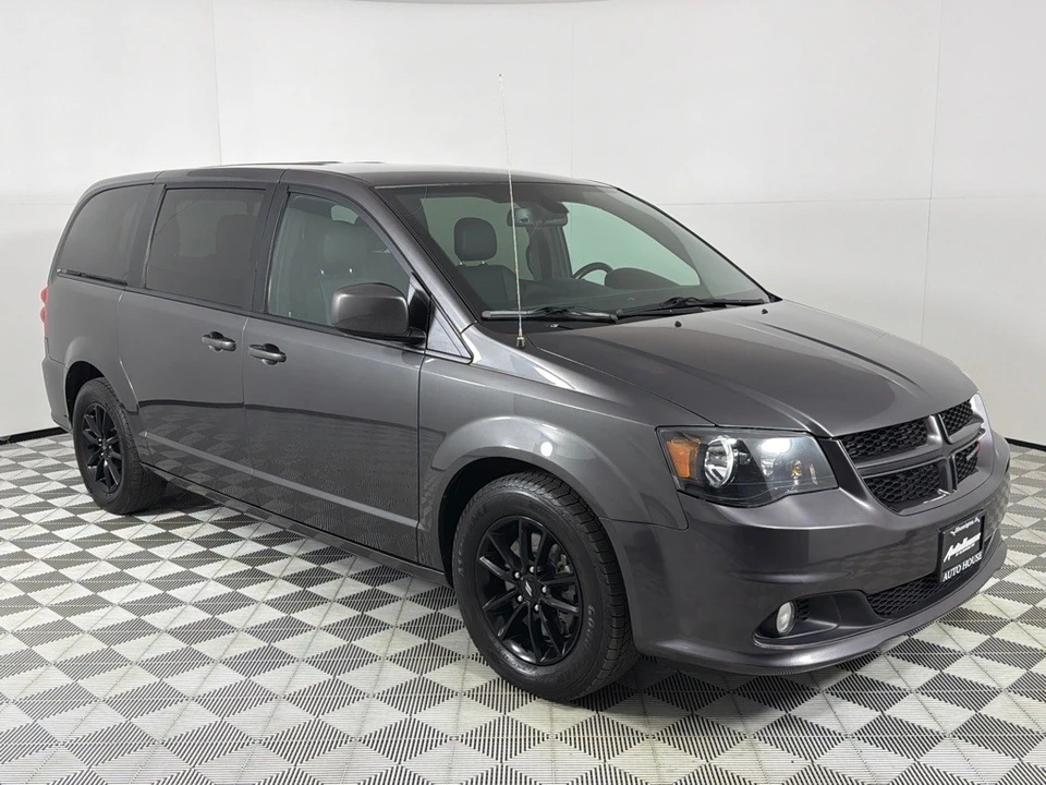 2019 Dodge Caravan - Image 3 of 12