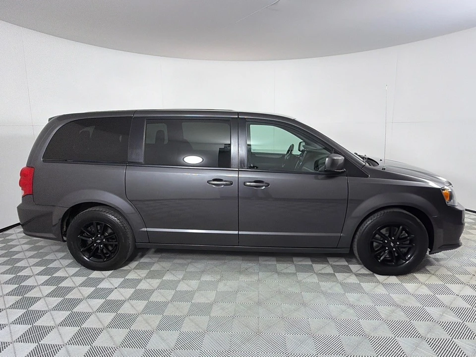 2019 Dodge Caravan - Image 4 of 12