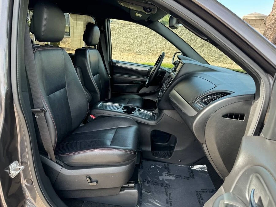 2019 Dodge Caravan - Image 9 of 16
