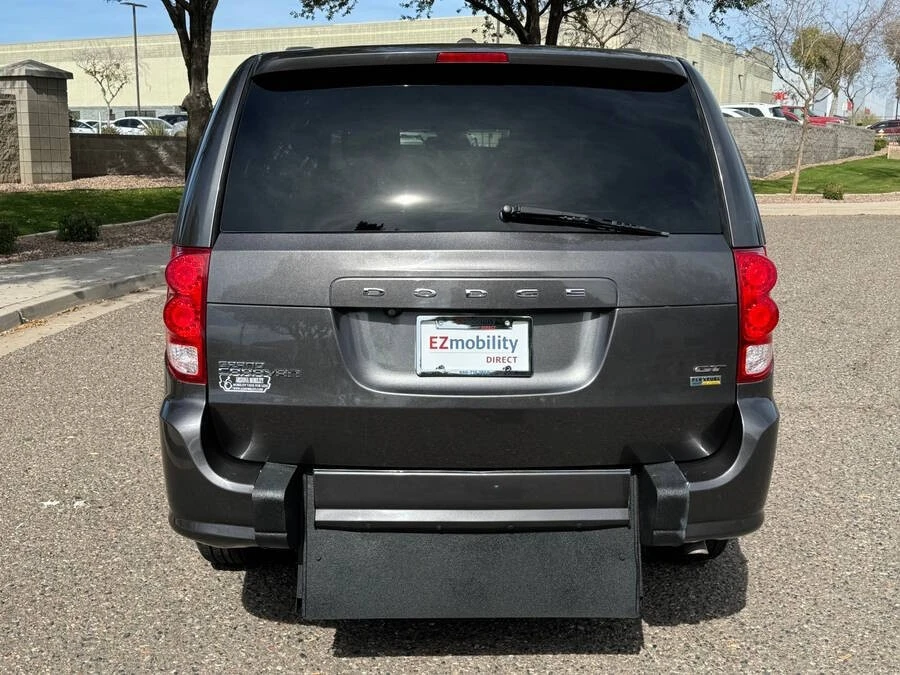 2019 Dodge Caravan - Image 3 of 16