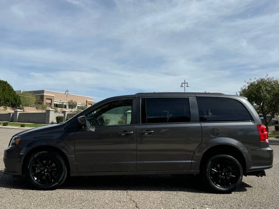 2019 Dodge Caravan - Image 13 of 16