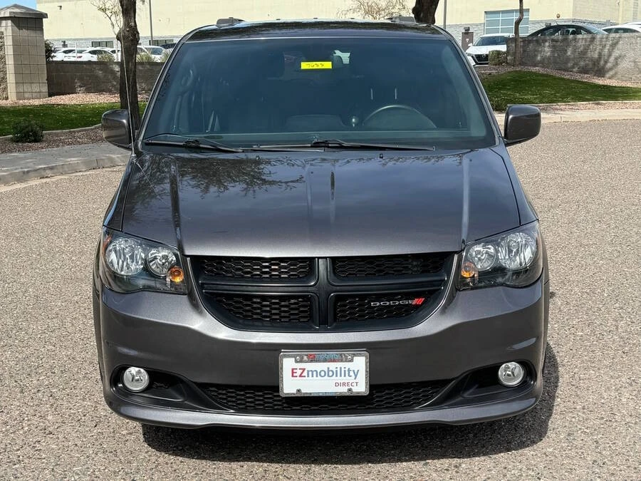 2019 Dodge Caravan - Image 16 of 16