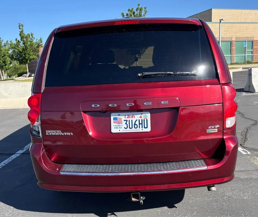 2019 Dodge Caravan - Image 3 of 10