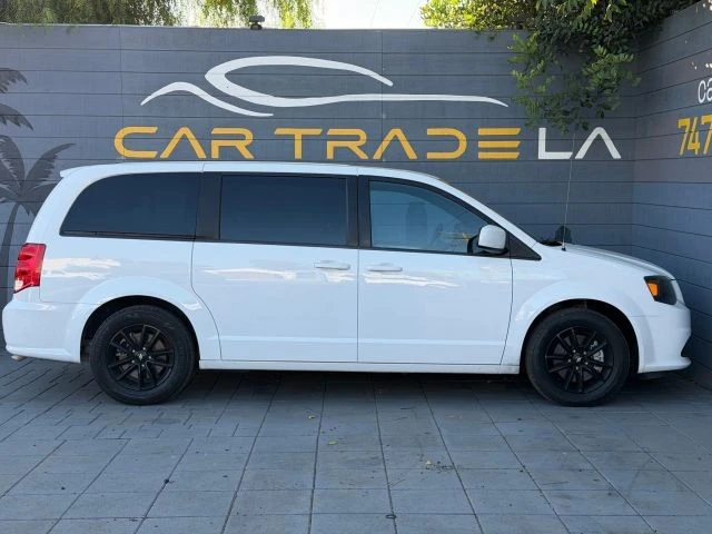 2019 Dodge Caravan - Image 6 of 16