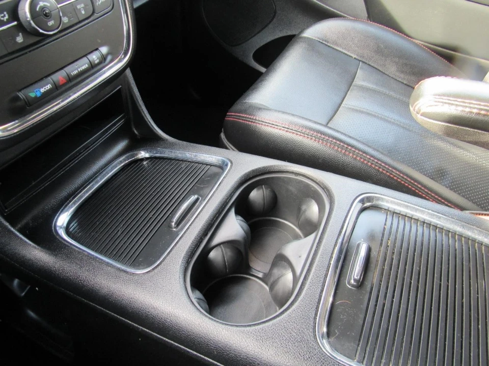 2019 Dodge Caravan - Image 7 of 12