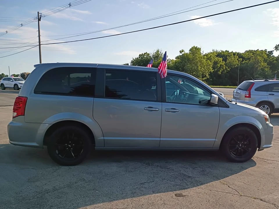 2019 Dodge Caravan - Image 5 of 10