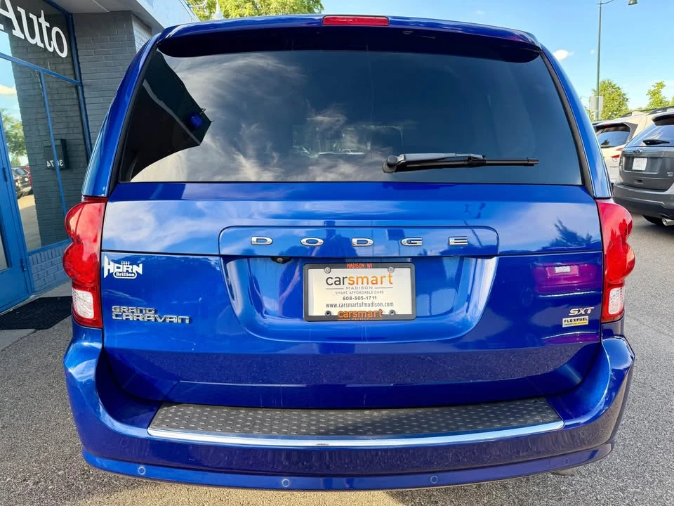 2019 Dodge Caravan - Image 6 of 20