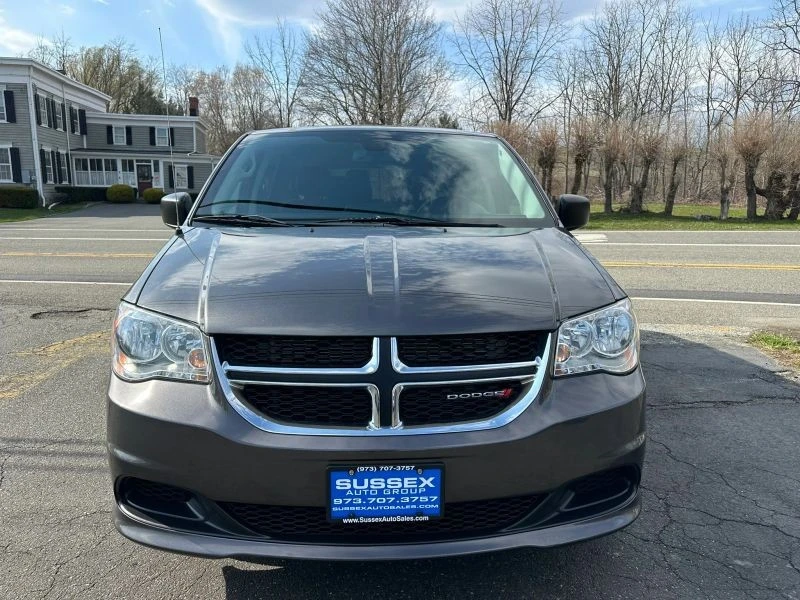 2019 Dodge Caravan - Image 2 of 12