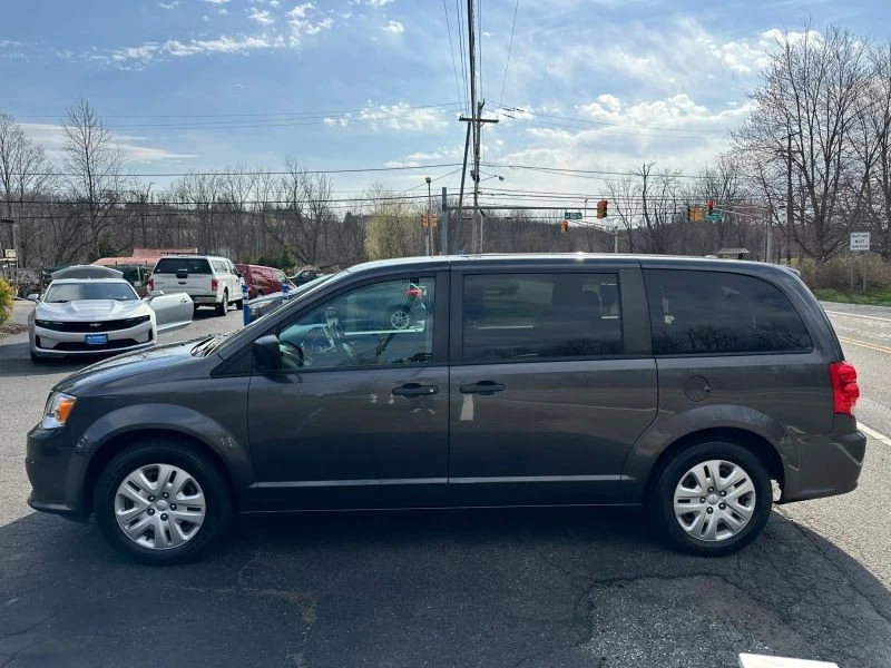 2019 Dodge Caravan - Image 7 of 12