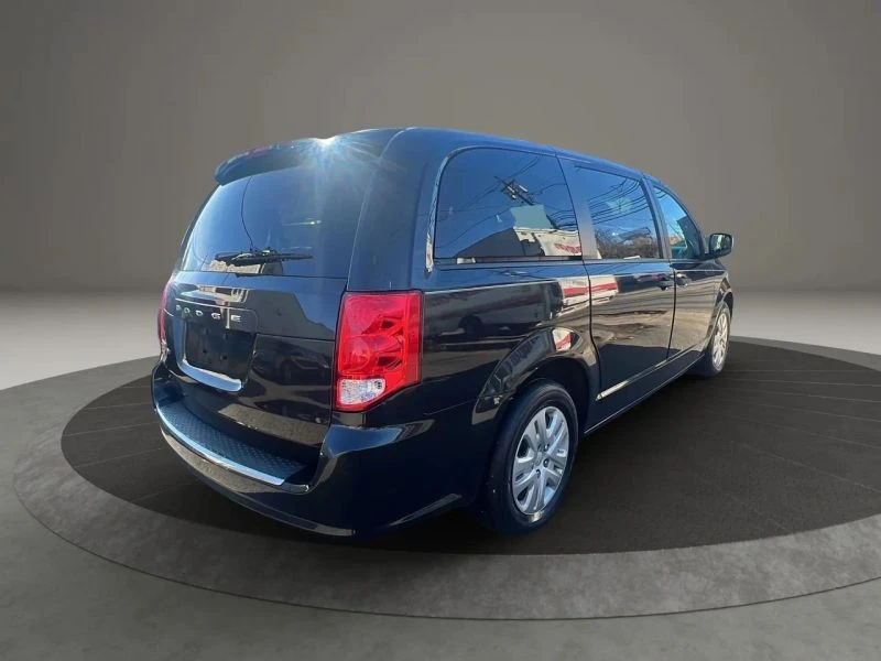 2019 Dodge Caravan - Image 5 of 12