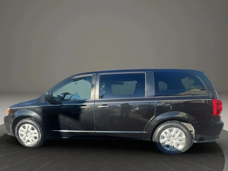 2019 Dodge Caravan - Image 8 of 12