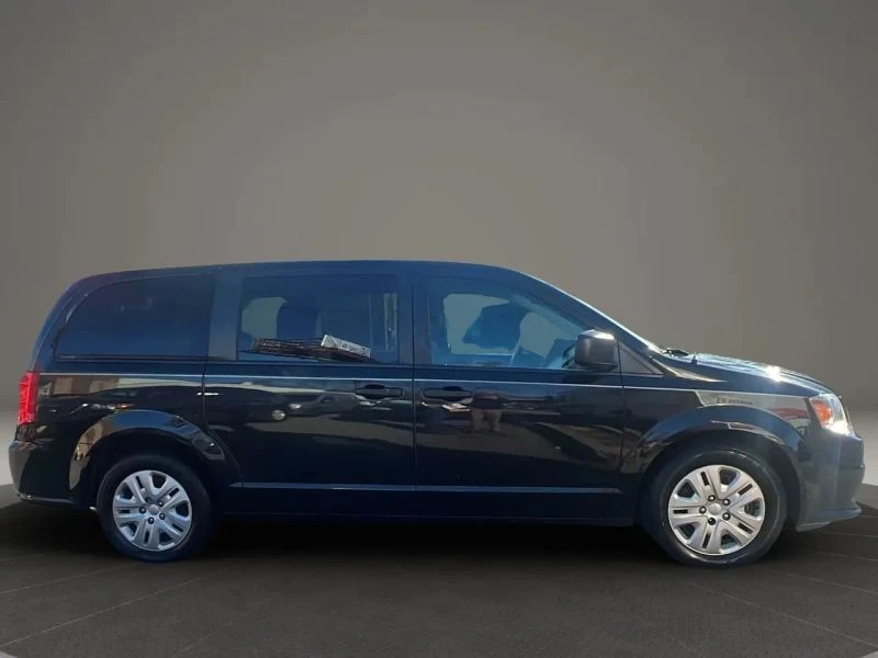 2019 Dodge Caravan - Image 4 of 12