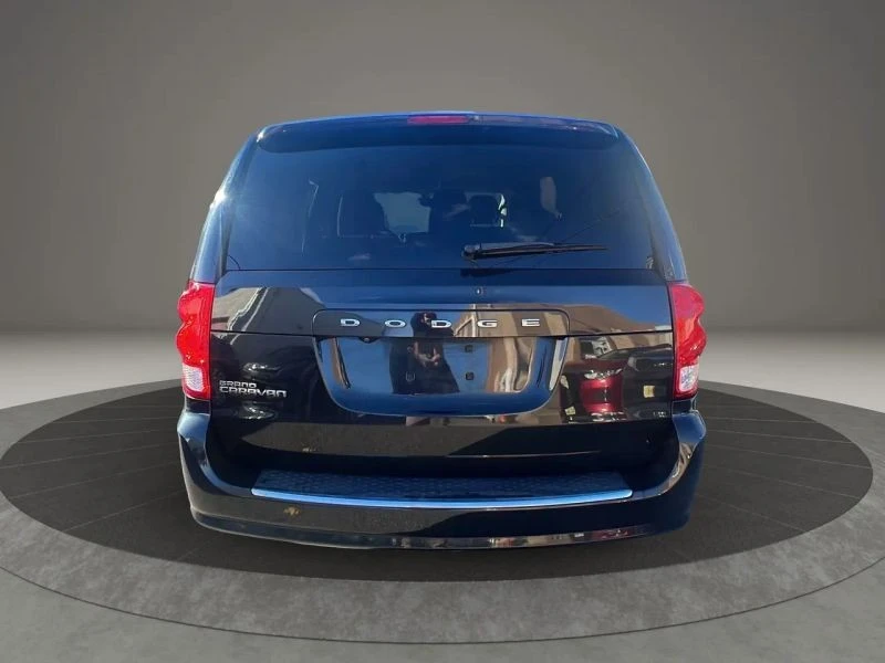 2019 Dodge Caravan - Image 6 of 12