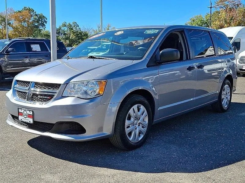2019 Dodge Caravan - Image 4 of 12